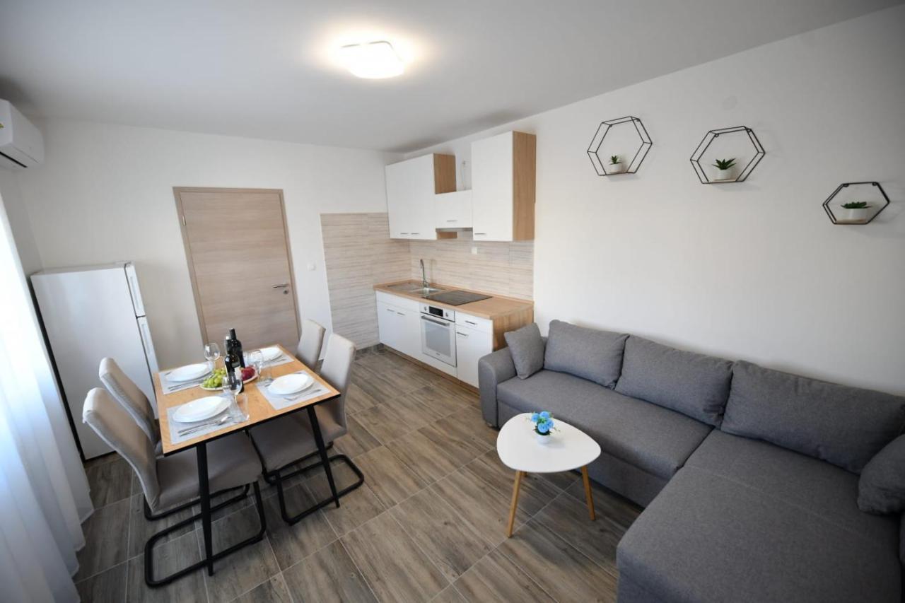 City Apartment 4You 扎达尔 客房 照片