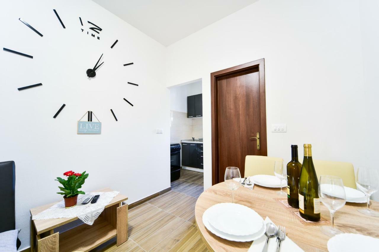 City Apartment 4You 扎达尔 外观 照片