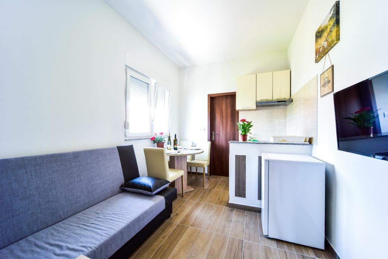 City Apartment 4You 扎达尔 外观 照片