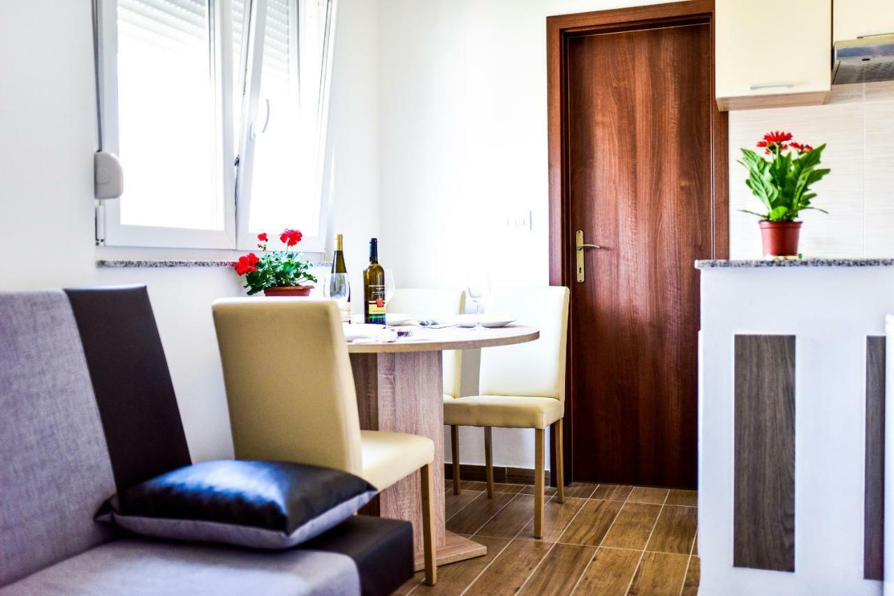 City Apartment 4You 扎达尔 外观 照片